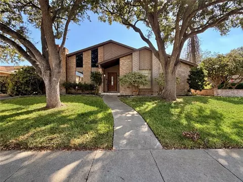 4133 Eagle Dr, Corpus Christi, TX 78413