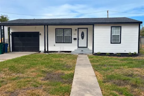 226 W Vanderbilt Dr, Corpus Christi, TX 78415