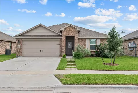 7409 Star Gazer Dr, Corpus Christi, TX 78414