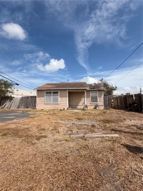 5502 Williams Dr, Corpus Christi, TX 78411