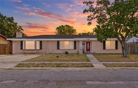 3222 Casa De Palmas Dr, Corpus Christi, TX 78411