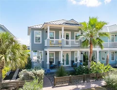120 Still Water Dr, Port Aransas, TX 78373