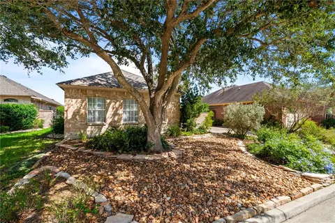 6302 Garden Ct, Corpus Christi, TX 78414