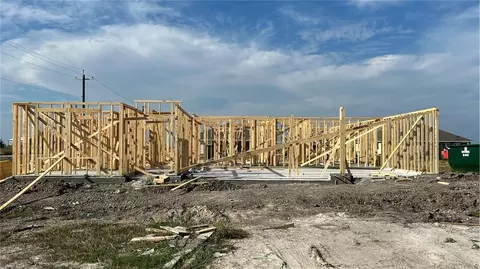 869 Fishers Island Cir, Corpus Christi, TX 78415