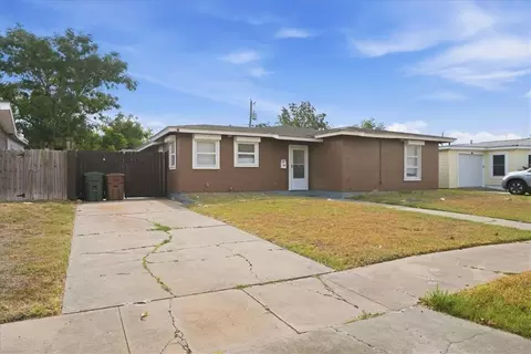 4022 Lowman St, Corpus Christi, TX 78411