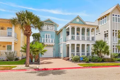 252 Bent Grass Dr, Port Aransas, TX 78373