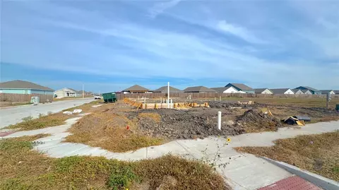 2782 Lady Andrea Dr, Corpus Christi, TX 78415