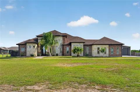 605 Main St, Odem, TX 78370