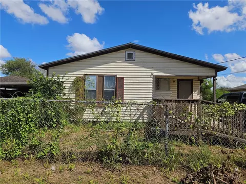 475 Cenizo St, Robstown, TX 78380