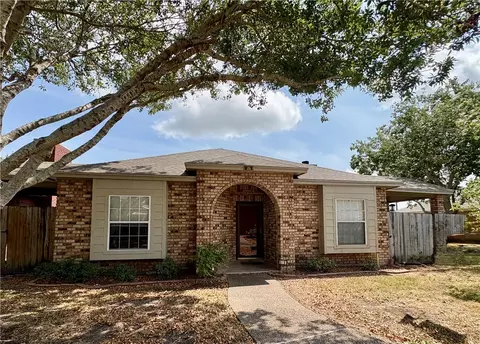 7205 Mansions Dr #V-1, Corpus Christi, TX 78414