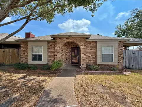 7205 Mansions Dr #V-1, Corpus Christi, TX 78414