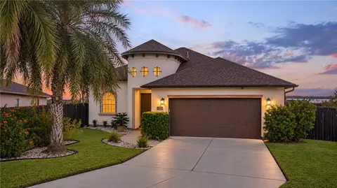 8050 Calgary Dr, Corpus Christi, TX 78414