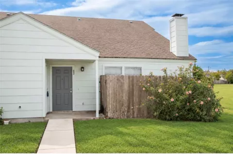 7252 The Mansions Dr #C2, Corpus Christi, TX 78414