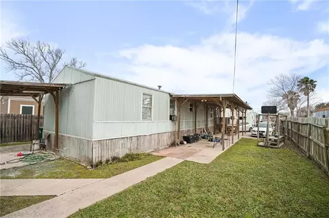 926 Weaver St, Corpus Christi, TX 78418