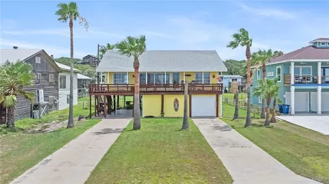 715 Bayshore Dr, Ingleside On The Bay, TX 78362