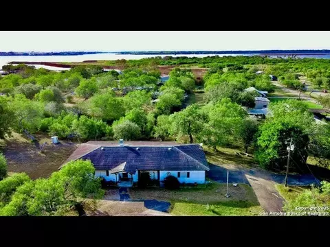 View/Area - 102 Holman St, Mathis, TX 78368 photo 1 of 3
