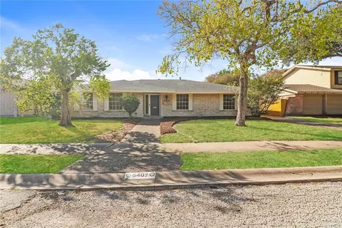 6409 Coral Gables Dr, Corpus Christi, TX 78413