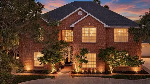 4505 Grand Lake Dr, Corpus Christi, TX 78413