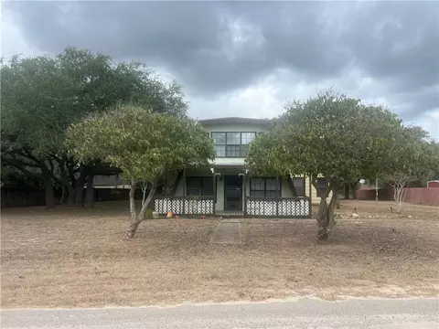 2653 Oak Grv, Beeville, TX 78102