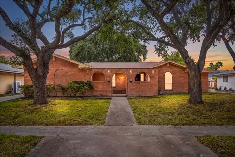 6322 Boca Raton Dr, Corpus Christi, TX 78413