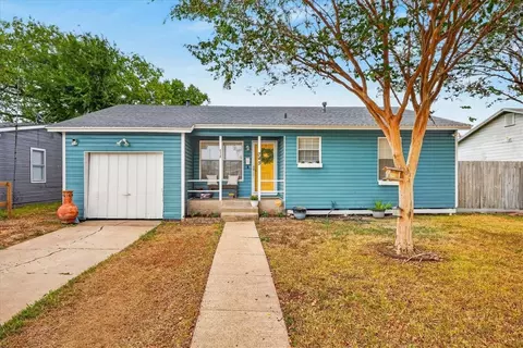 745 Lansdown Dr, Corpus Christi, TX 78412