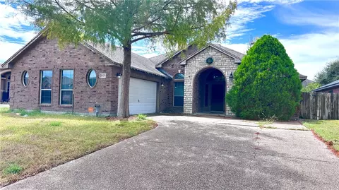 6825 Guinevere St, Corpus Christi, TX 78414