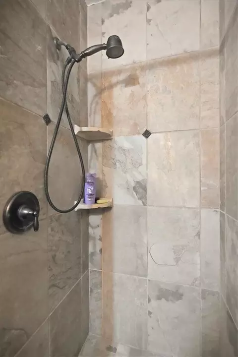 Bath - 4417 Omalley Dr, Corpus Christi, TX 78413 photo 3 of 4