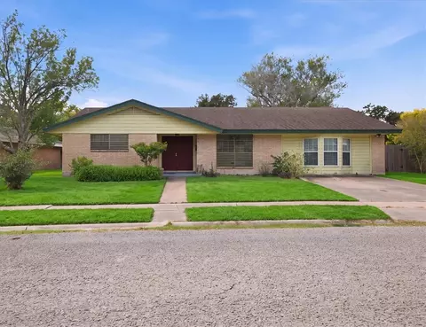 4417 Omalley Dr, Corpus Christi, TX 78413