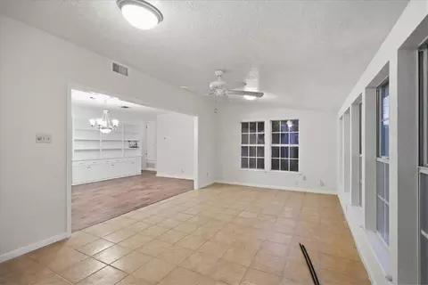 Living - 4417 Omalley Dr, Corpus Christi, TX 78413 photo 9 of 11