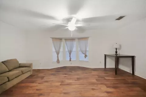 Living - 4417 Omalley Dr, Corpus Christi, TX 78413 photo 6 of 11
