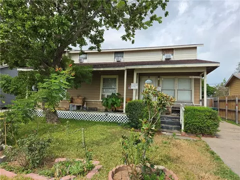 925 Nandina Dr, Corpus Christi, TX 78408