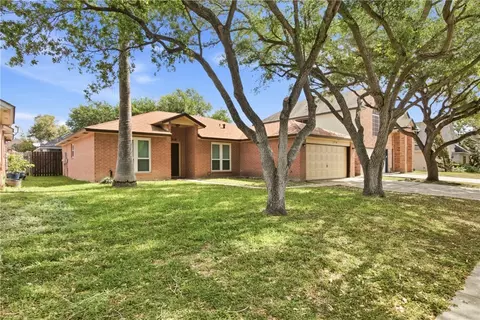 4910 Lake Livingston Dr, Corpus Christi, TX 78413