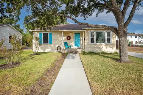 518 Chase Dr, Corpus Christi, TX 78412