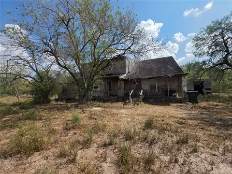 244 N County Road 1032, Kingsville, TX 78363