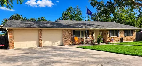 11110 Forest Hl, Corpus Christi, TX 78410
