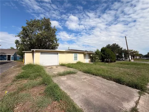 1401 Maryland Dr, Corpus Christi, TX 78415