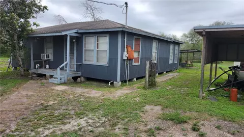 120 County Road 3034, Orange Grove, TX 78372