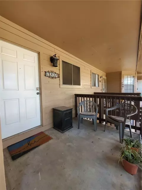 7122 Premont Dr #E202, Corpus Christi, TX 78414