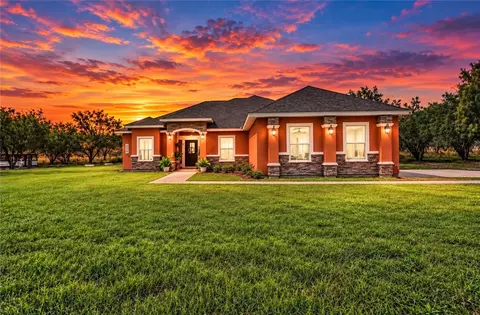 213 County Road 2101, Alice, TX 78332