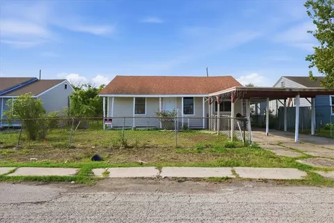 1729 Whittier Dr, Corpus Christi, TX 78415