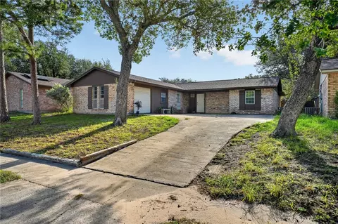 2524 Live Oak St, Ingleside, TX 78362