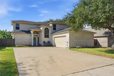 302 Long Point Dr, Portland, TX 78374