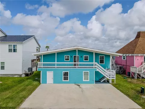 132 Port Saint Claire, Aransas Pass, TX 78336