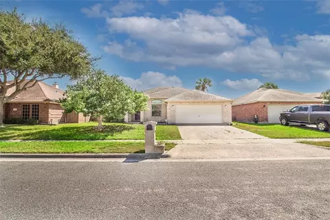 3110 La Rochelle Way, Corpus Christi, TX 78414