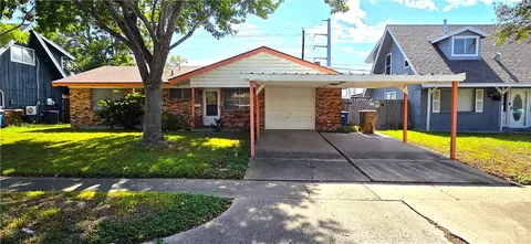 5813 Woodhaven Dr, Corpus Christi, TX 78412