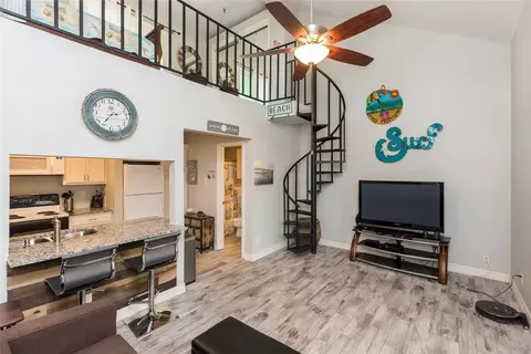 14825 Windward Dr #201, Corpus Christi, TX 78418