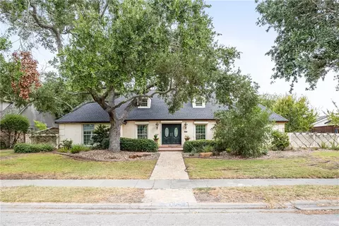 317 Cape Aron Dr, Corpus Christi, TX 78412