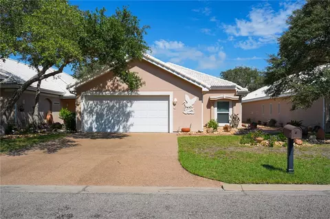 6 Saint Andrews Pl, Rockport, TX 78382