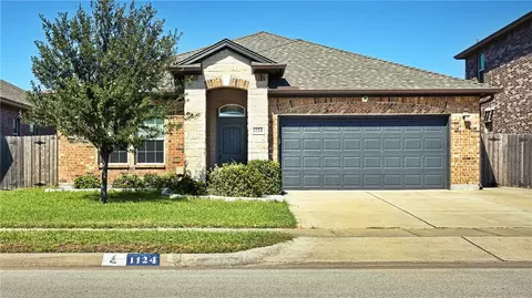 1124 Pasadena St, Portland, TX 78374