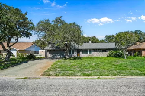 1110 W Tern, Rockport, TX 78382